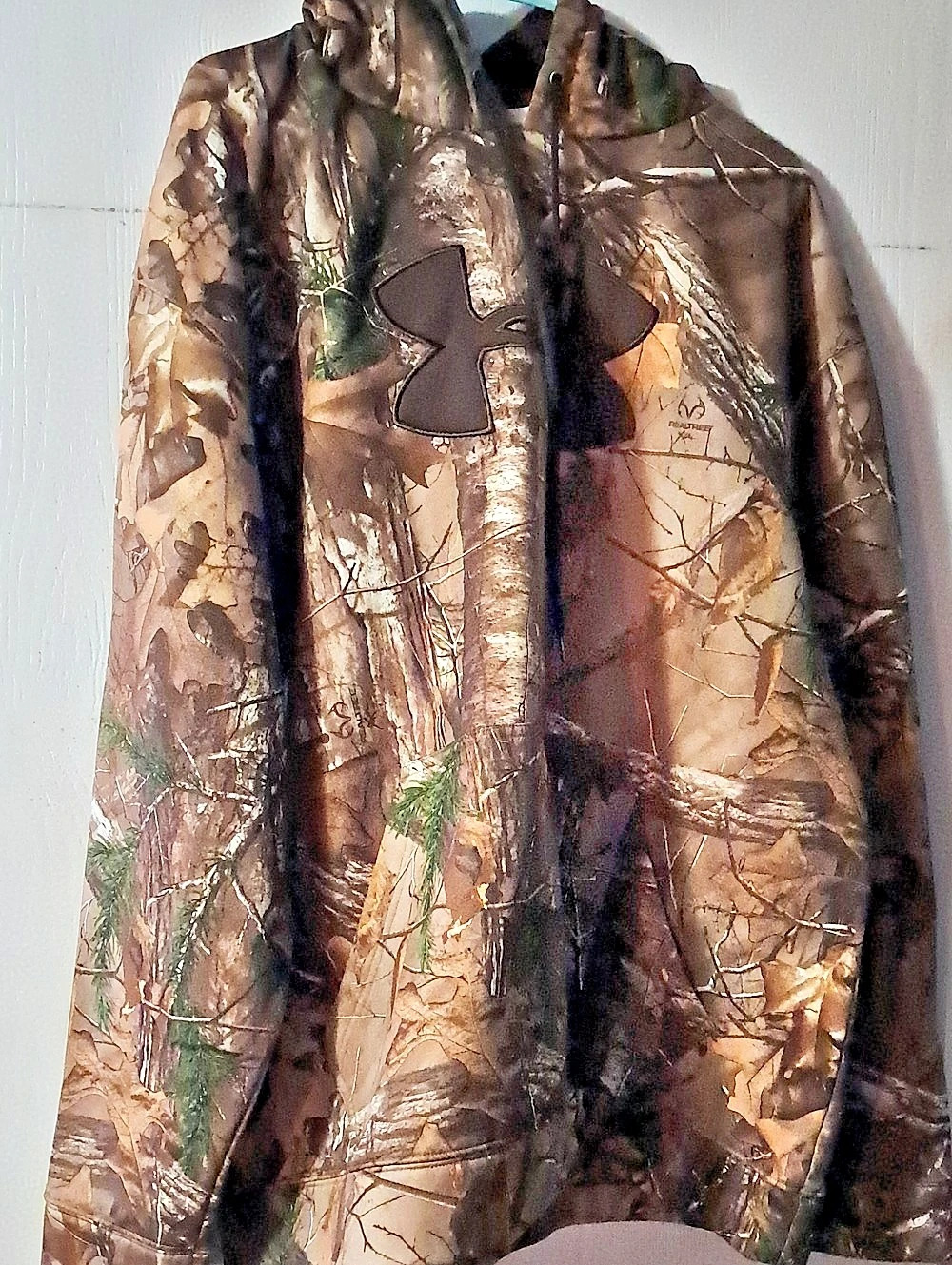 Under Armour Camo Big Logo Pullover Hoodie Men's Camo Jacket